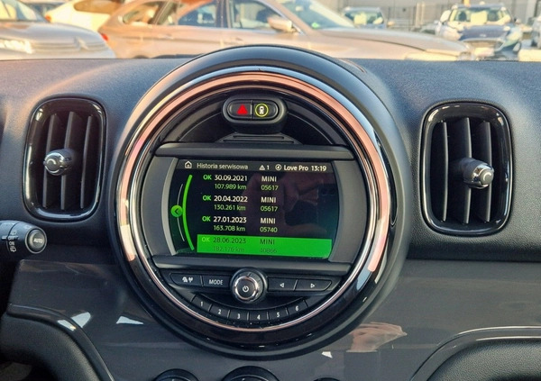 MINI Countryman cena 64900 przebieg: 186200, rok produkcji 2019 z Sosnowiec małe 631